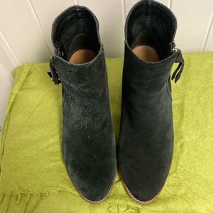 FRYE and Co black suede booties 6.5 w/side zipper
